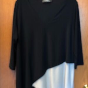 Sympli Elegant Navy/Cream Tunic